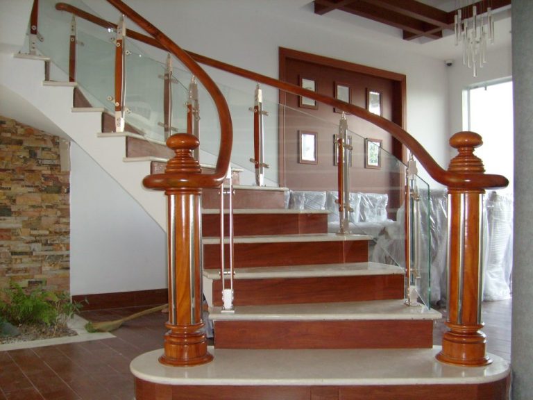 Đá ốp cầu thang Hà Nội