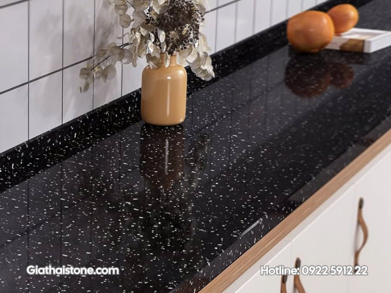 Đá lavabo màu đen ánh kim đẹp sang và dễ phối nội thất