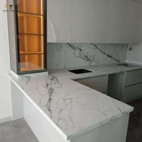 Đá Marble kem đẹp sang trọng, dễ phối nội thất và ứng dụng thực tế