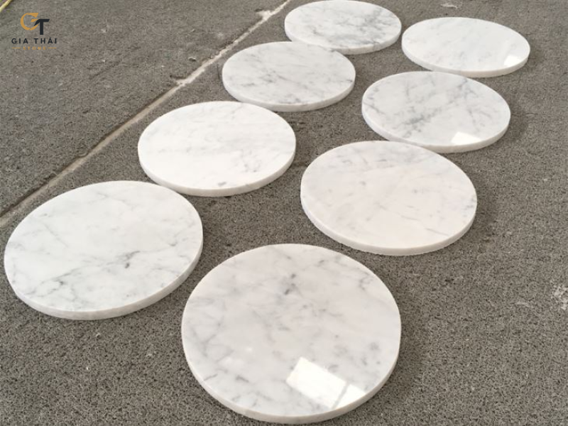 Đá Marble trắng Carrara – Vẻ đẹp trắng vân xám kinh điển từ Ý