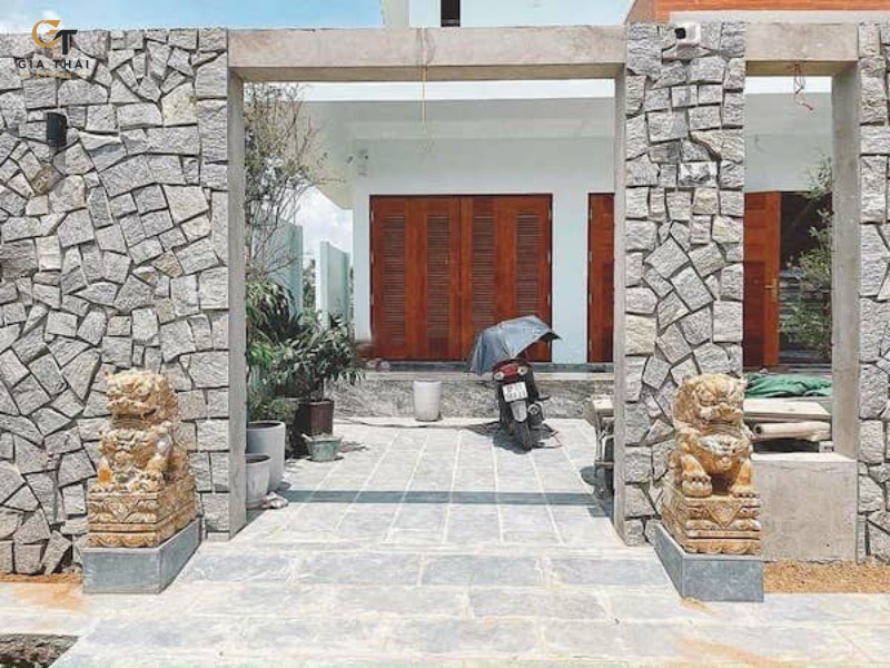 Đá ốp cổng, trụ cổng đẹp bền, sang trọng cho mọi công trình