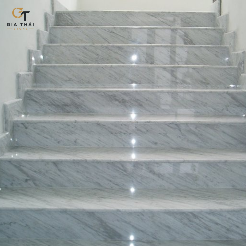 Đá ốp mặt bậc và vổ bậc cầu thang đẹp