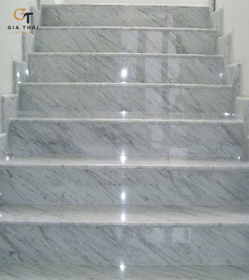 Giá đá ốp cầu thang 1 bậc